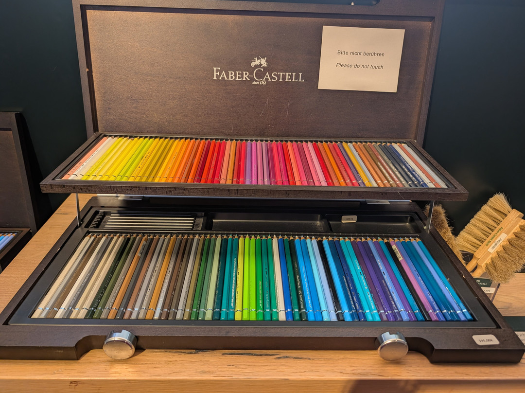 Graf von Faber-Castell'sches Schloss-Stein必去景点