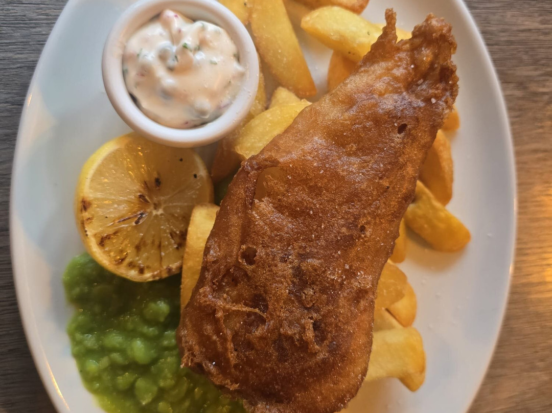 羽毛酒店主图