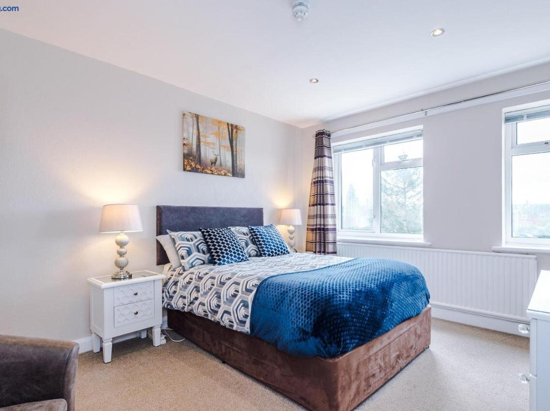Double En-Suite Guest House Room with TV and Wifi