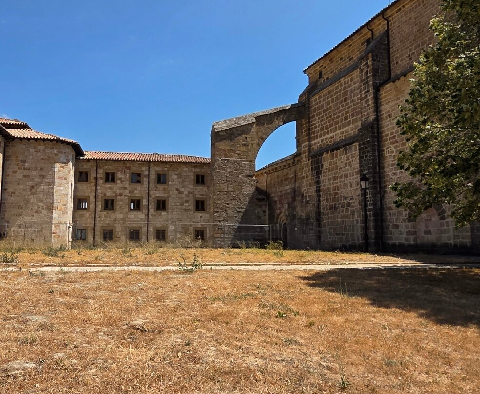 Monasterio de Leyre-Yesa必去景点