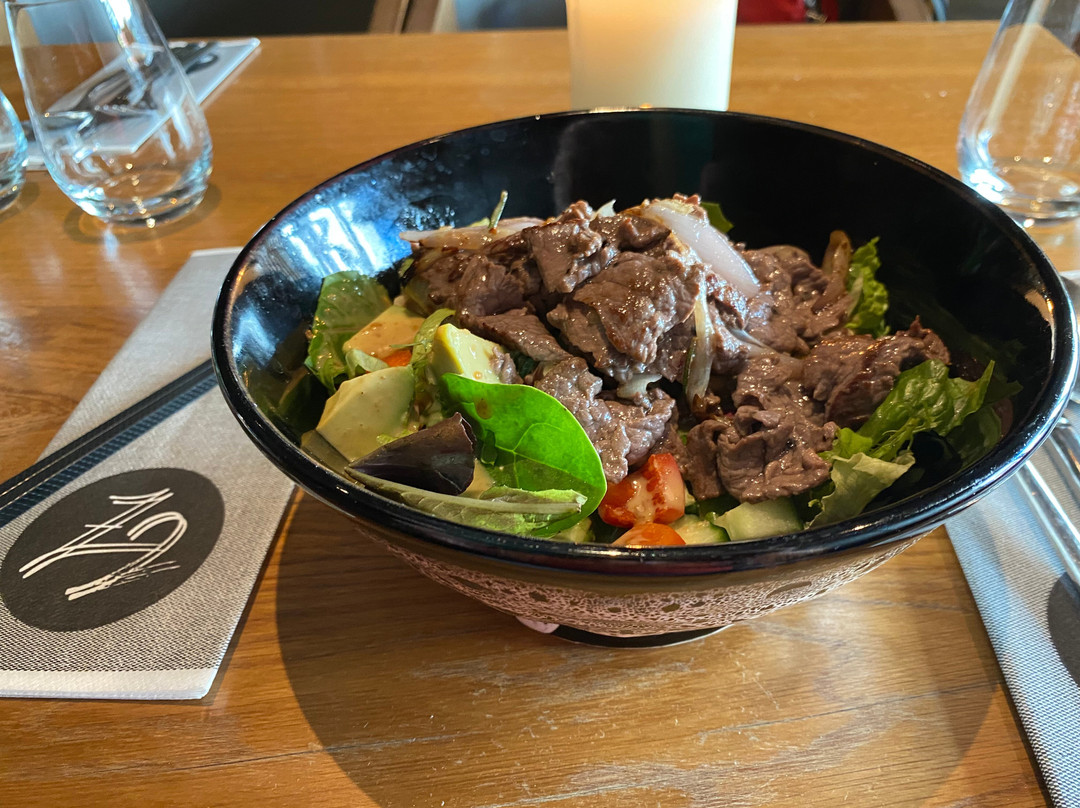 Z2 Restaurant