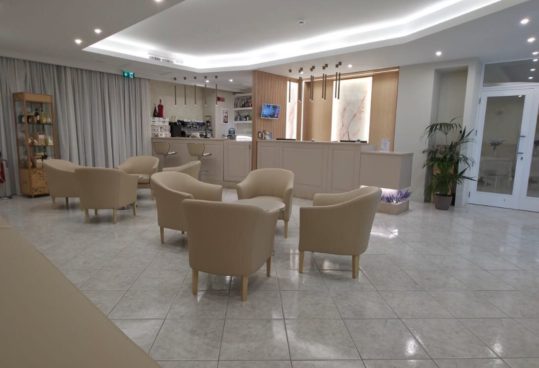 里昂酒店及罗索卡瓦利诺餐厅主图