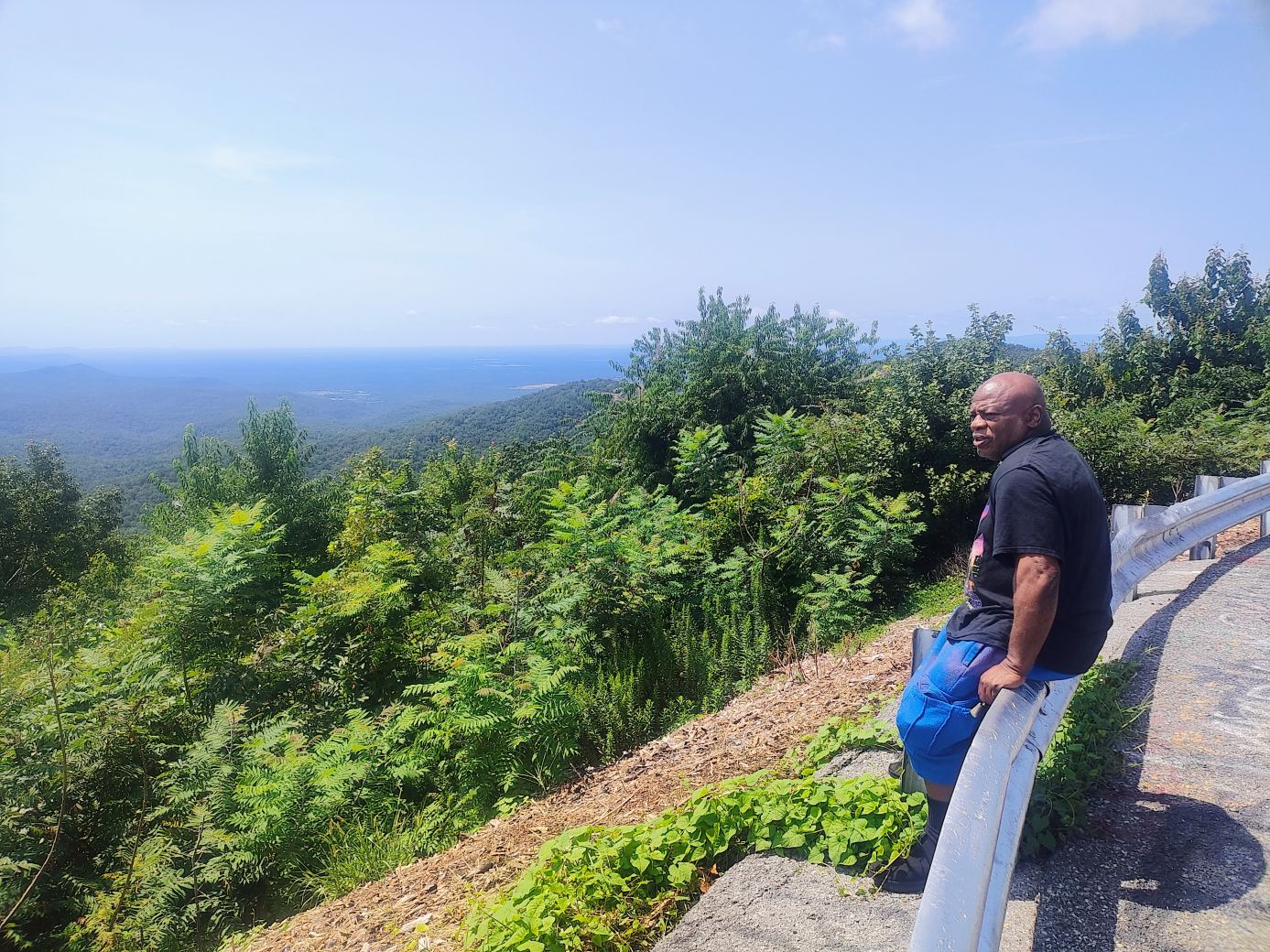 The Overlook Inn-旅行者