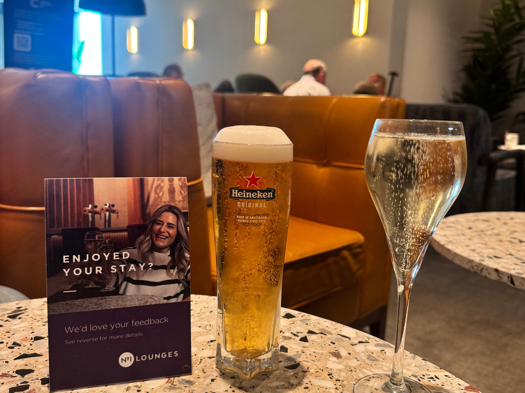 No1 Lounge at Luton Airport-卢顿必去景点