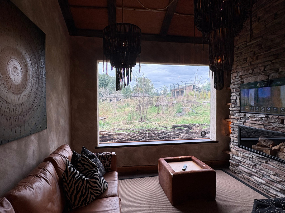 Safari Lodges At West Midlands Safari Park主图