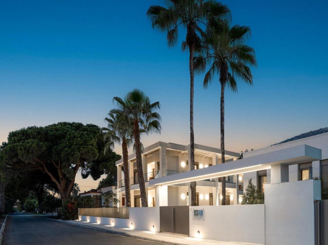Palm View Suites
