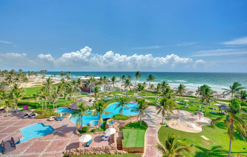 Crowne Plaza Resort 塞拉莱主图