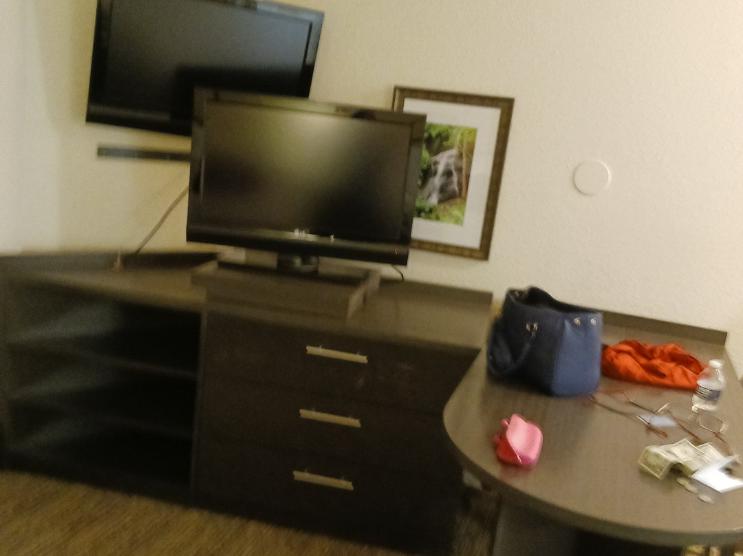 Candlewood Suites 雪花石膏主图