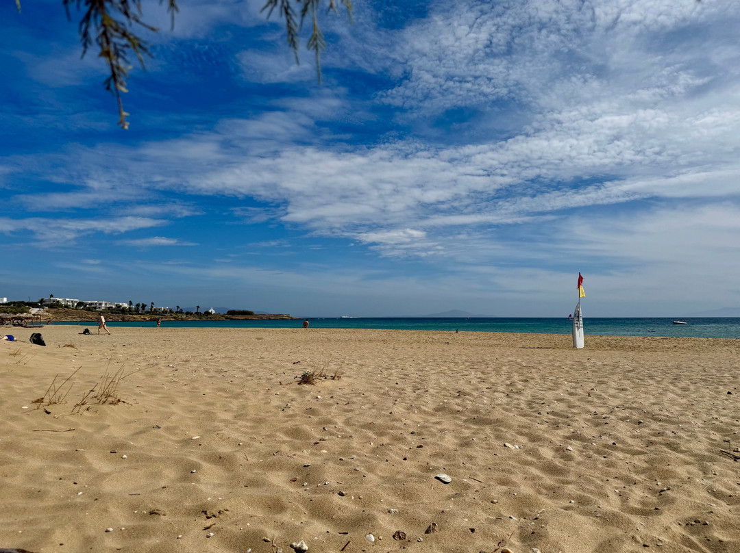 Golden Beach-Drios必去景点