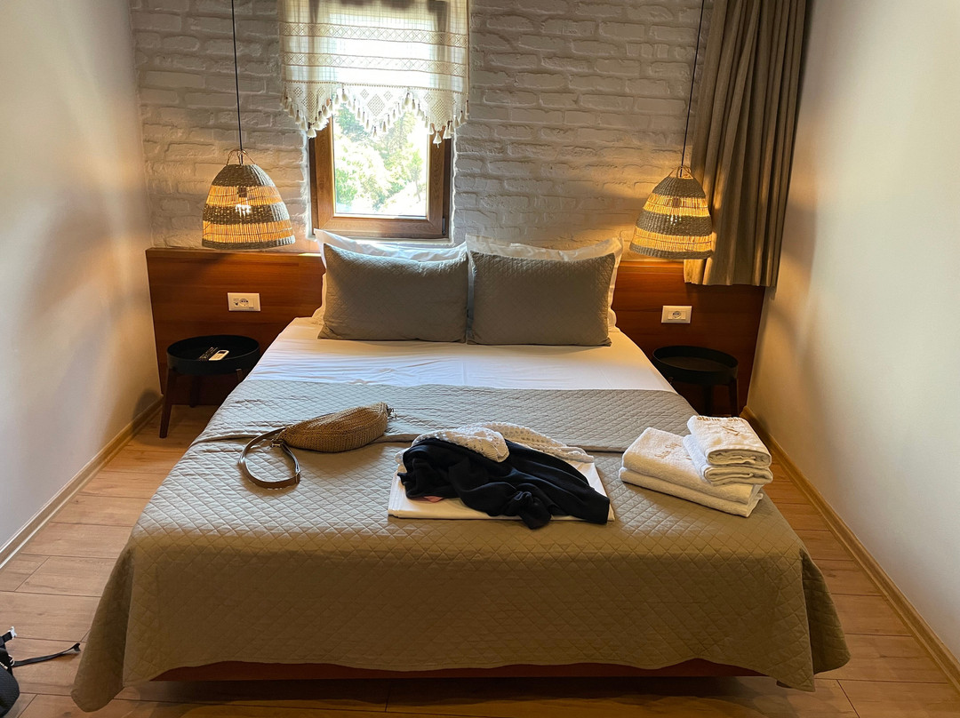 The Stone Sky Hotel & Restaurant