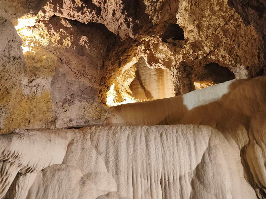 Cave Bath of Miskolctapolca-米什科尔茨必去景点