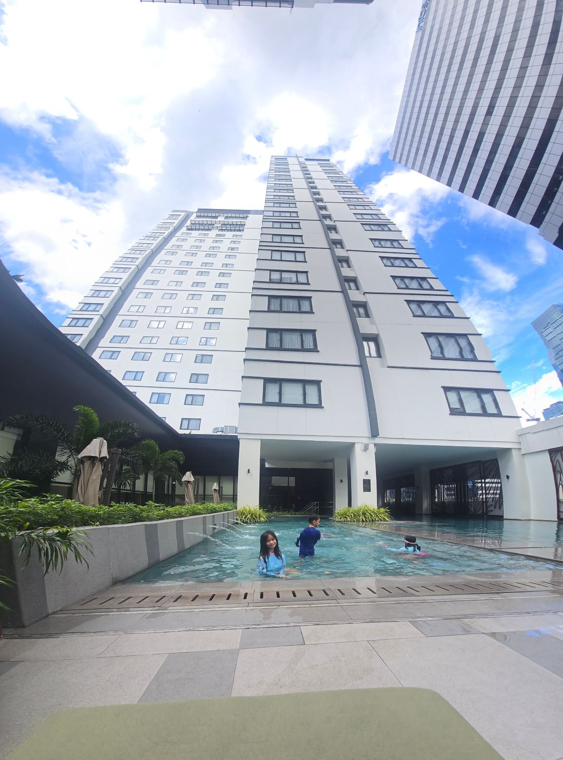 塞达博尼法西奥环球城酒店-旅行者