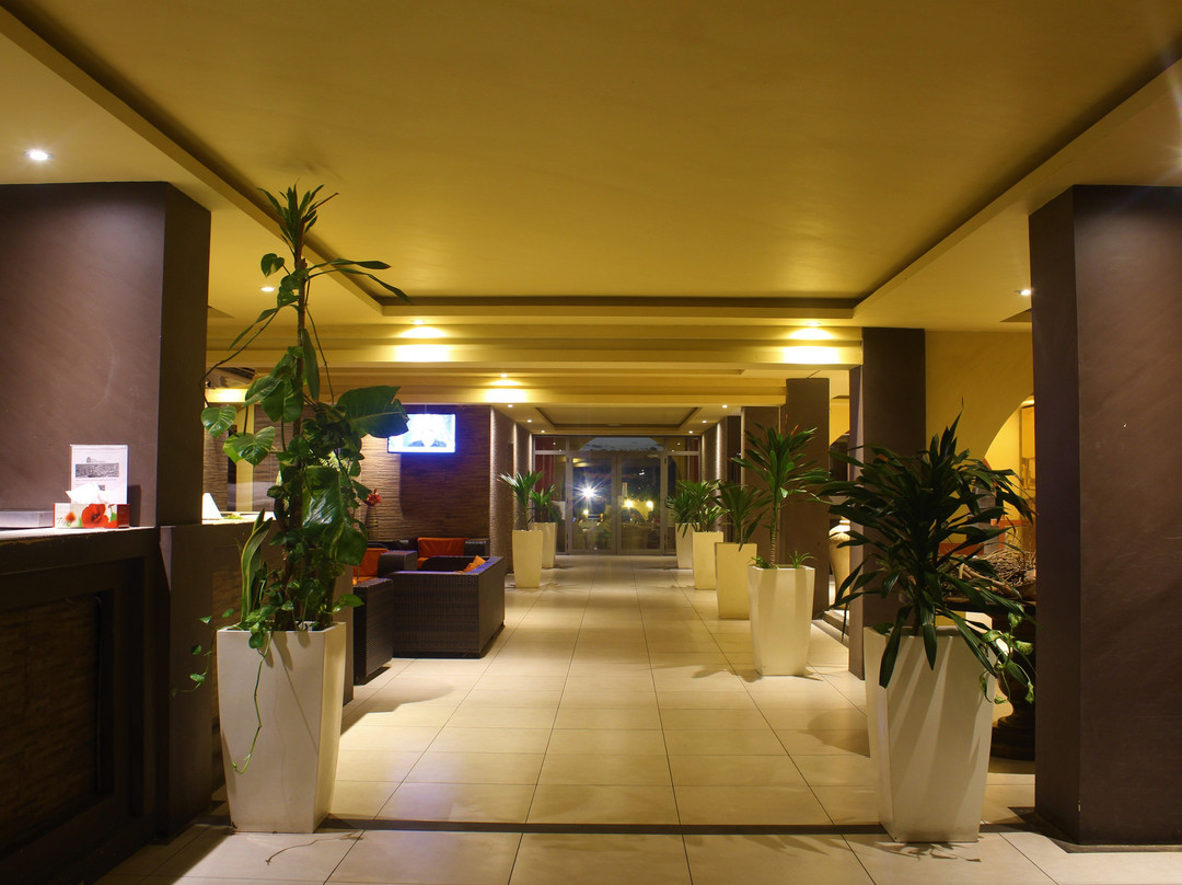 莫洛尼酒店住宿-莫罗尼瑞塔姬酒店