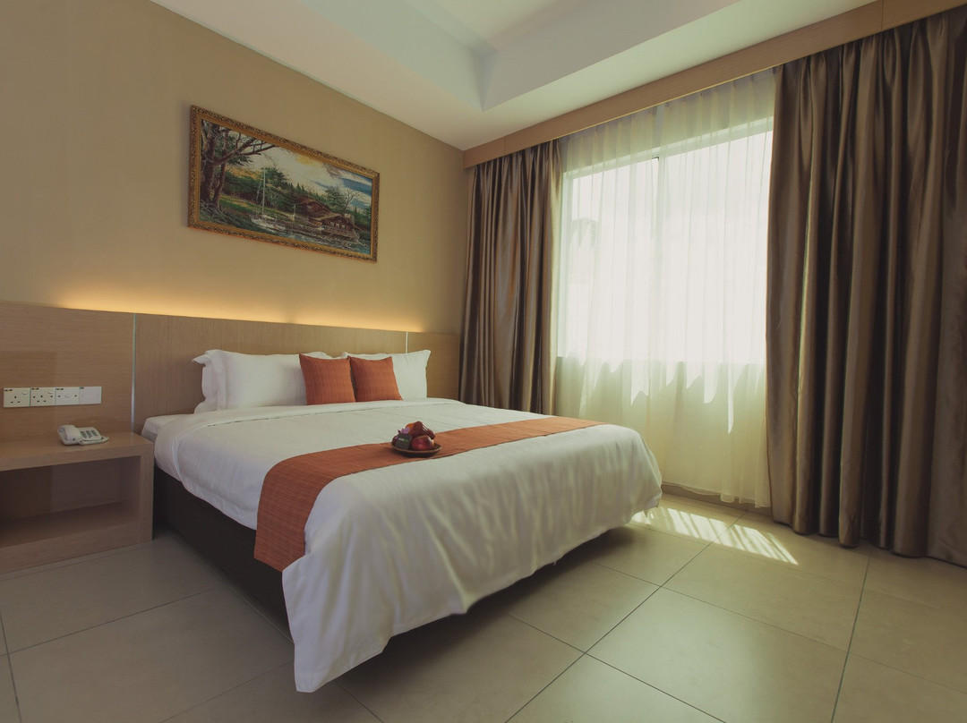 帕拉贡路通酒店