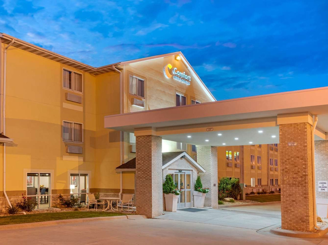 Comfort Inn & Suites Near Route 66主图