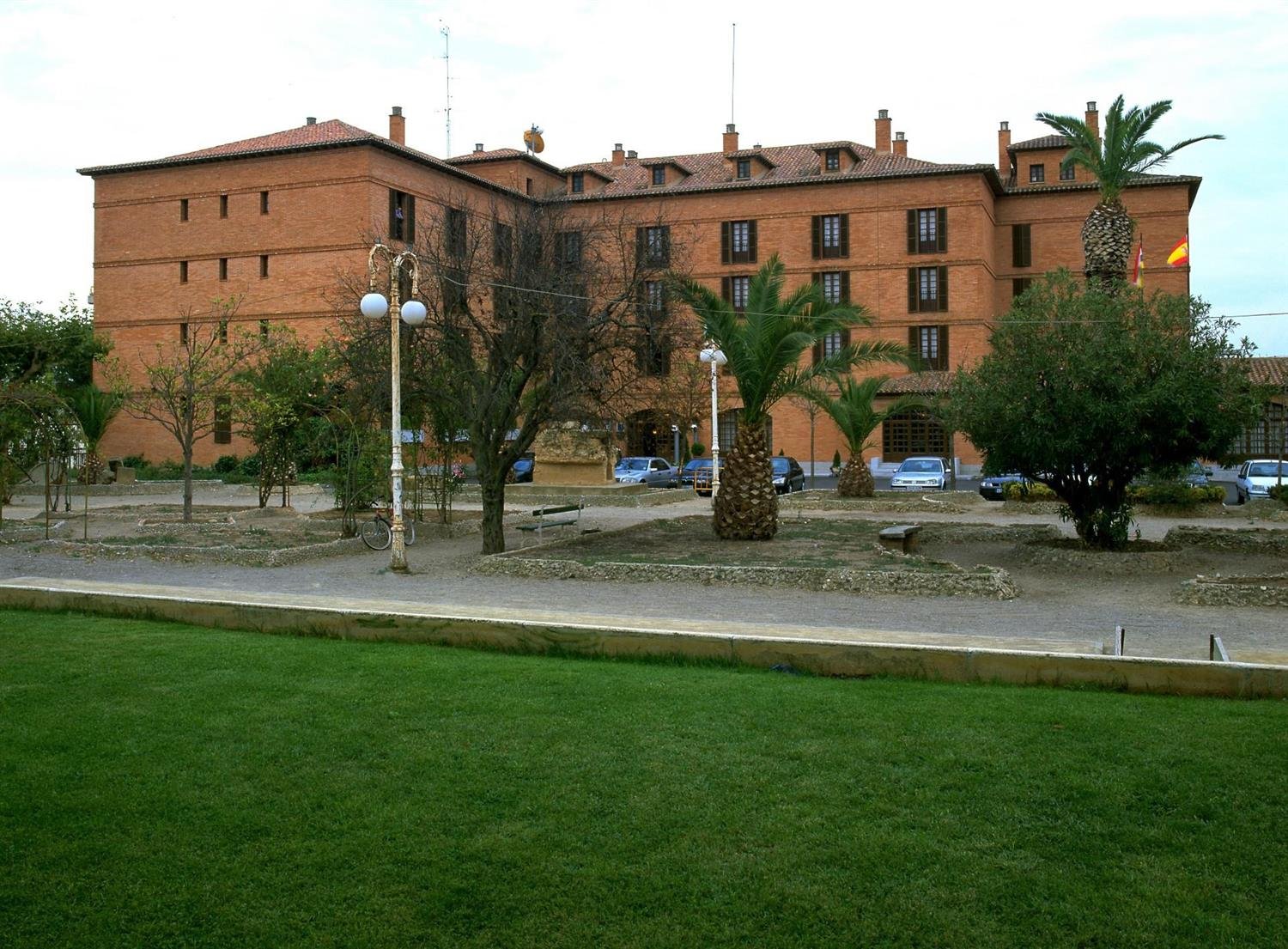 Parador de Calahorra-官方