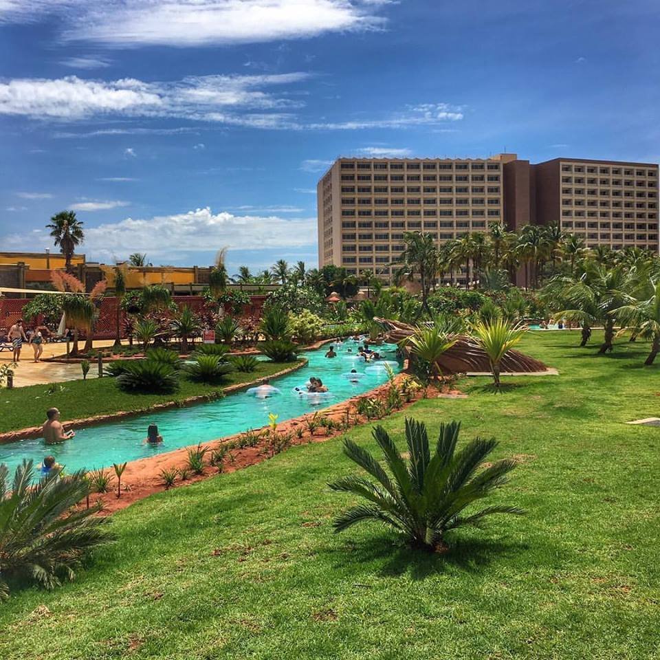 Hot Beach Resort-官方