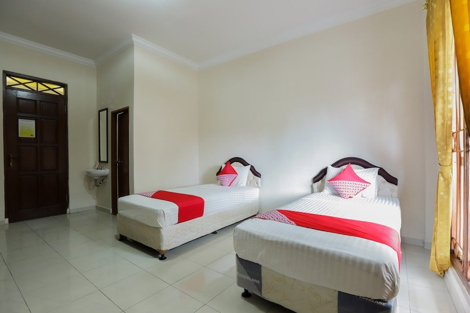 New Panjang Jiwo Resort