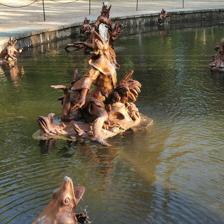 Fuente de las Ranas o de la Latona-La Granja de San Ildefonso必去景点
