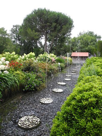 Jardins des Martels-Giroussens必去景点