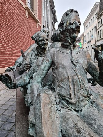 Kaal, Lui, Lekker En Hovaardig景点图片