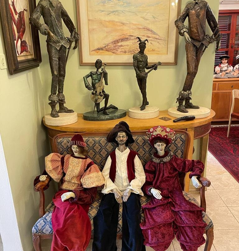 Fine Art & Doll Museum-Arad必去景点