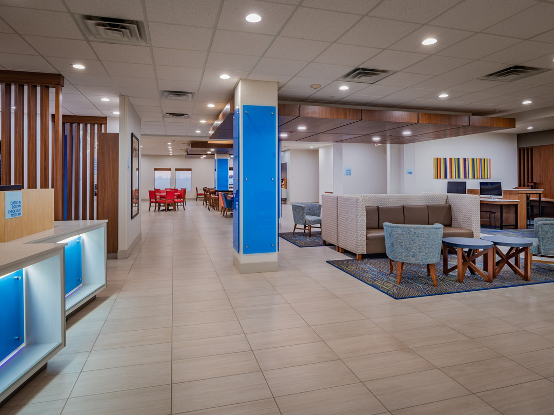Holiday Inn Express & Suites N Waco Area - West By IHG主图