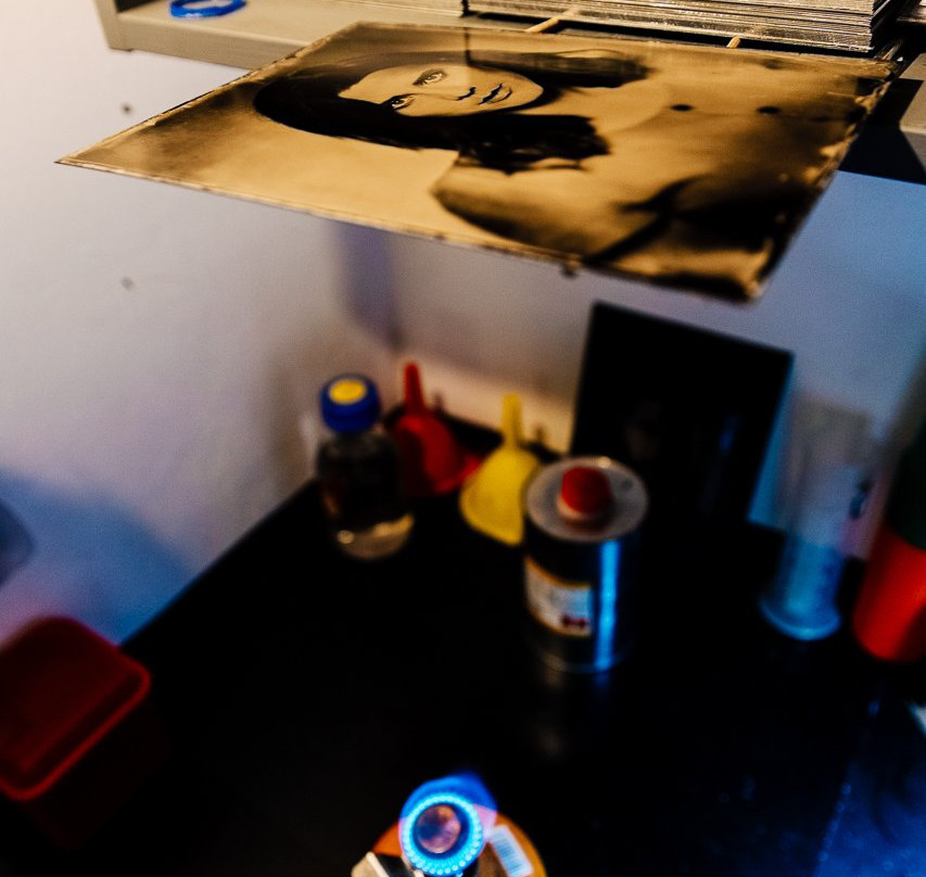 Tintype portrait studio Fotograf na plech景点图片