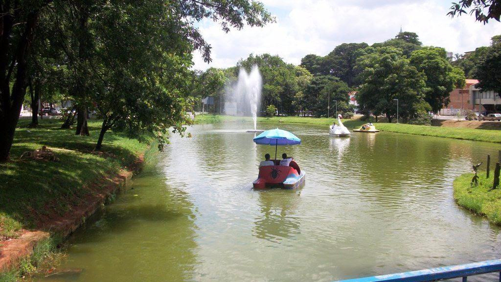 Aguas da Prata旅游景点-Praca Basilio Ceschin