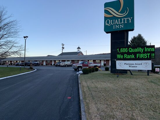 Quality Inn Breeze Manor主图