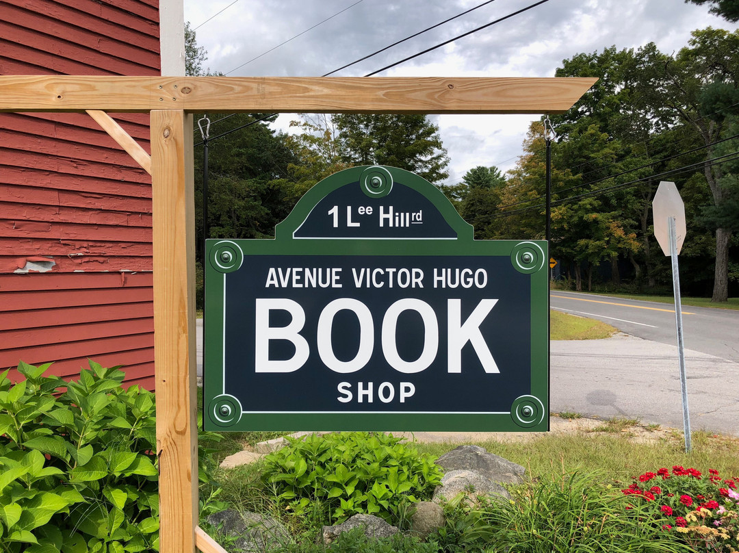 Avenue Victor Hugo Books景点图片