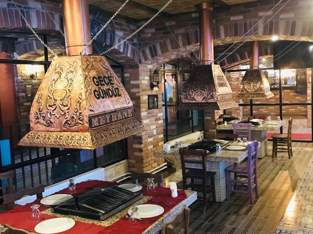 Gece Gündüz Bistro Meyhane