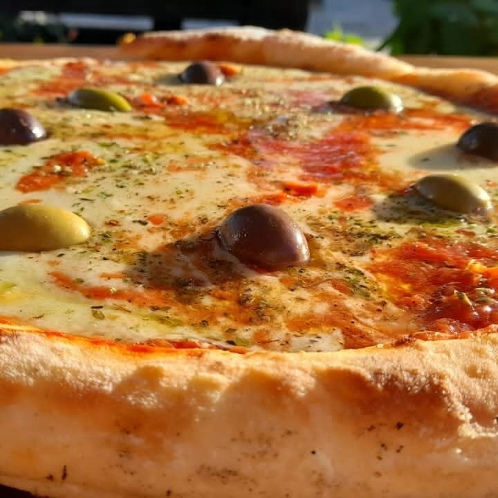 El Bolson餐馆和美食-La Reina De La Pizza