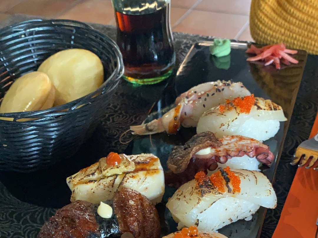 Oishii Fusión Sushi Wok