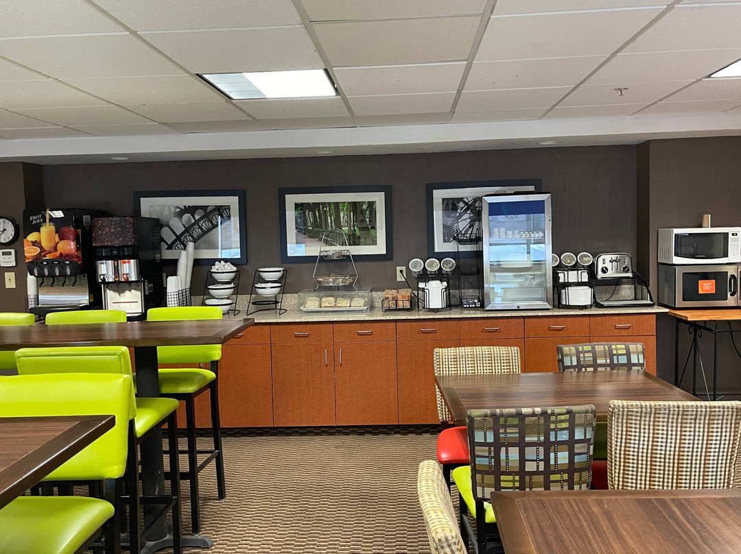 Comfort Inn University主图