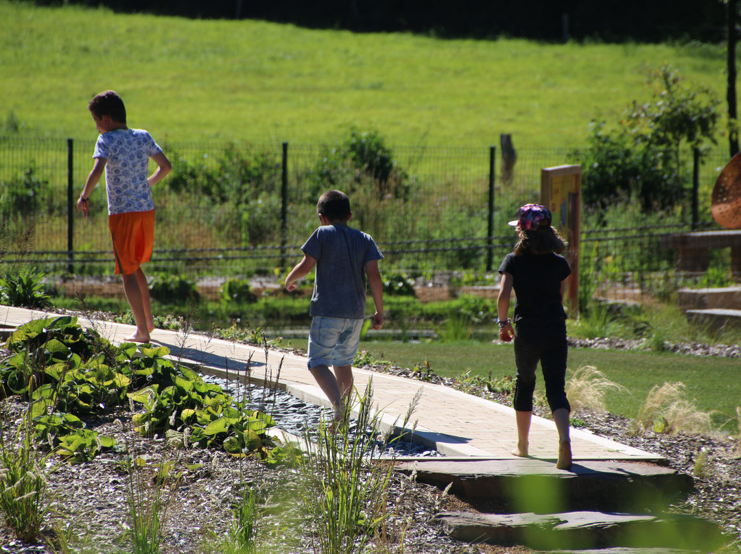 Au Jardin Pieds Nus景点图片