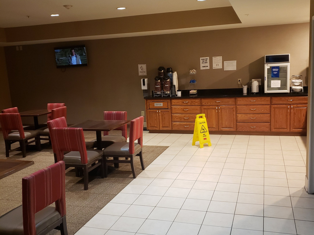 Comfort Suites Normal University Area主图