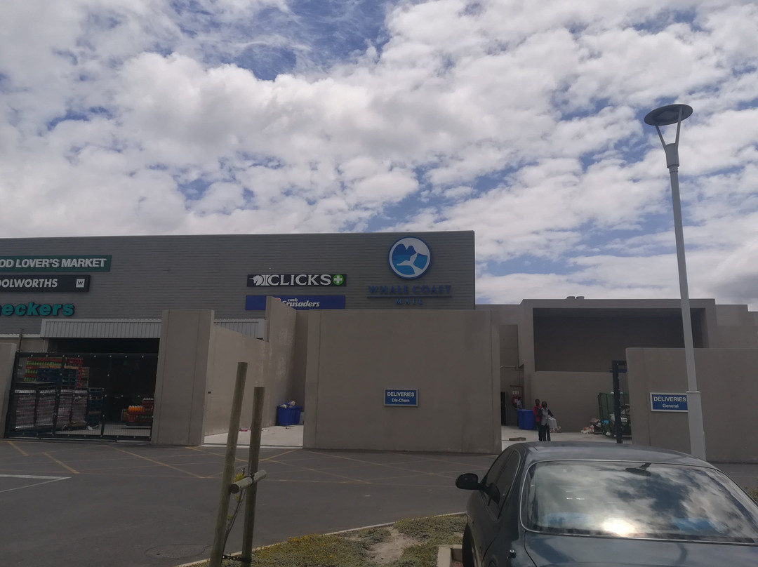 Whale Coast Mall-Sandbaai必去景点