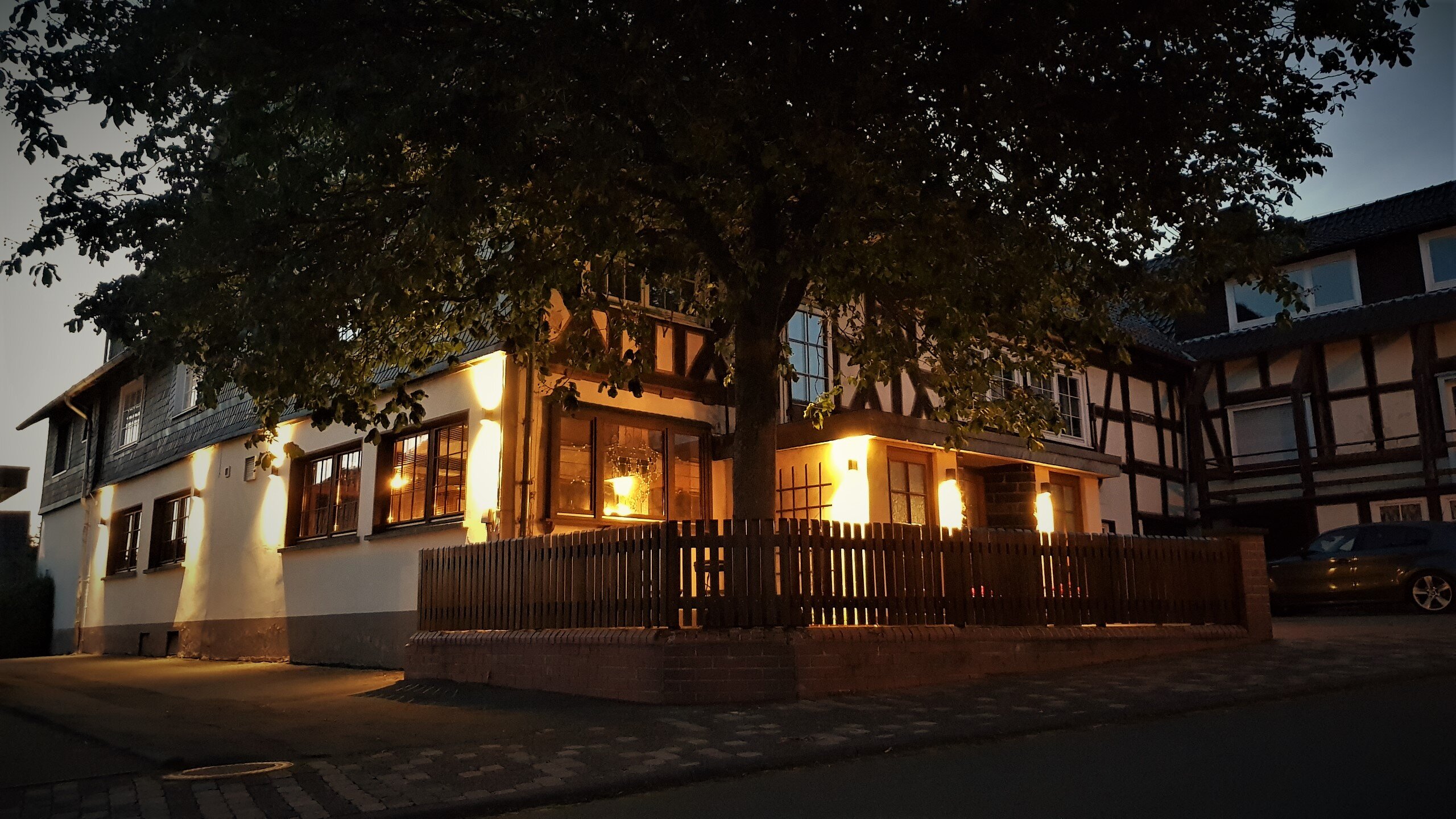 Roastineer Hotel-官方