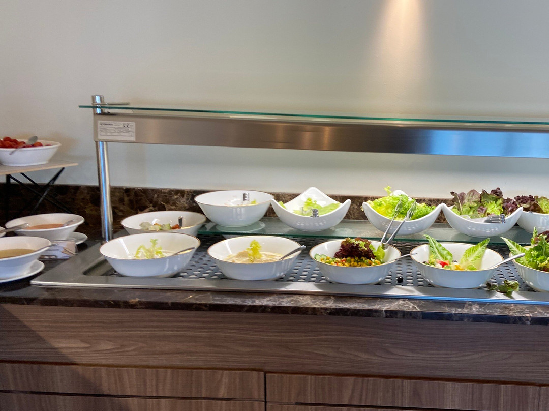 The Grove Resort Bahrain主图