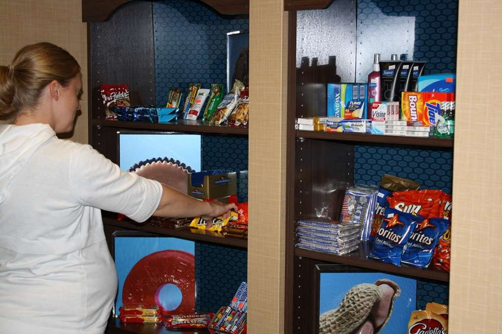 圣克劳德希尔顿恒庭旅馆及套房酒店主图