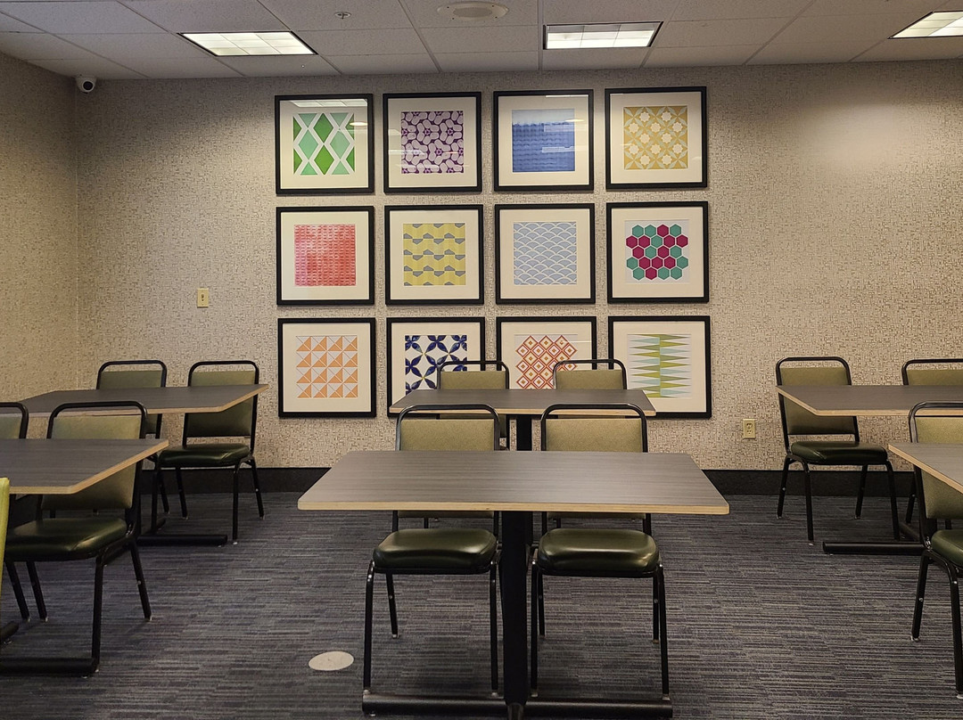 Holiday Inn Express Lordstown-Newton Falls/Warren by IHG主图