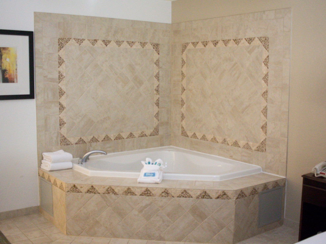 Holiday Inn Express West Jefferson By IHG主图