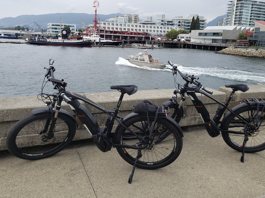 Motor Pony Electric e-Rides-北温哥华必去景点