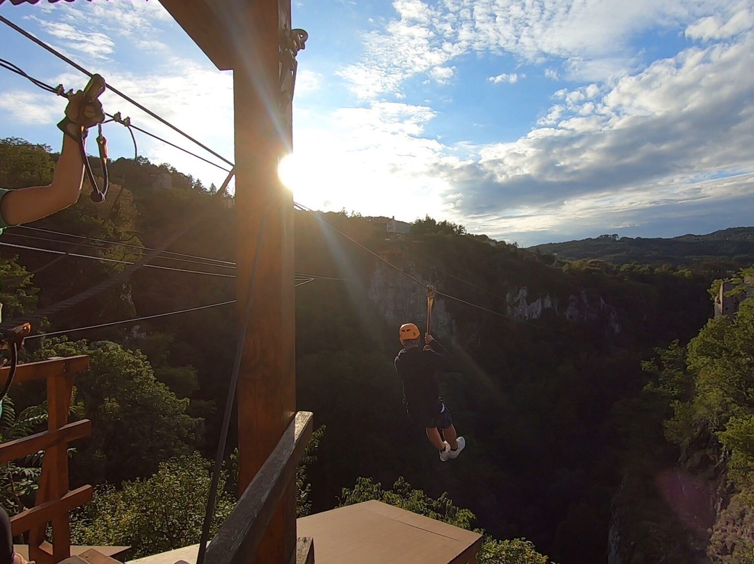Zip Line Pazinska Jama-Pazin必去景点
