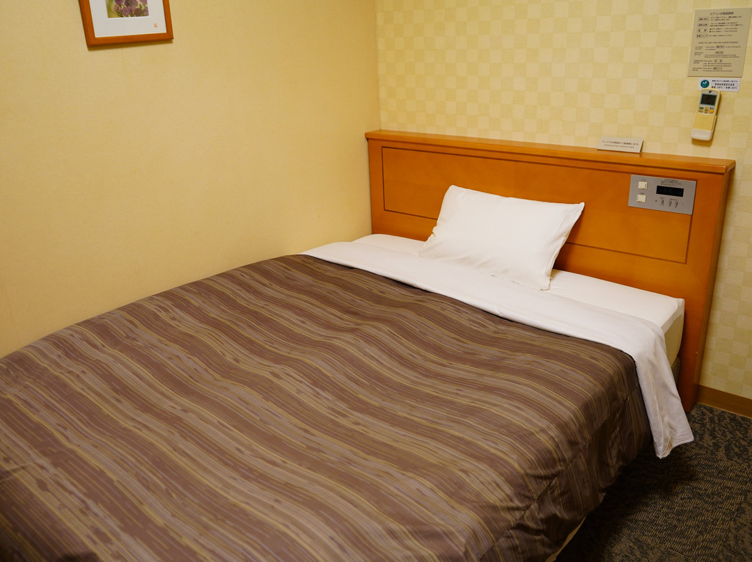 Hotel Route-Inn Shinjyo Ekimae主图