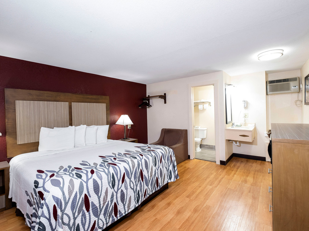 Red Roof Inn Neptune - Jersey Shore主图
