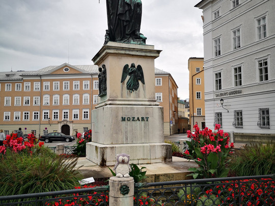 Mozart Statue-萨尔茨堡必去景点