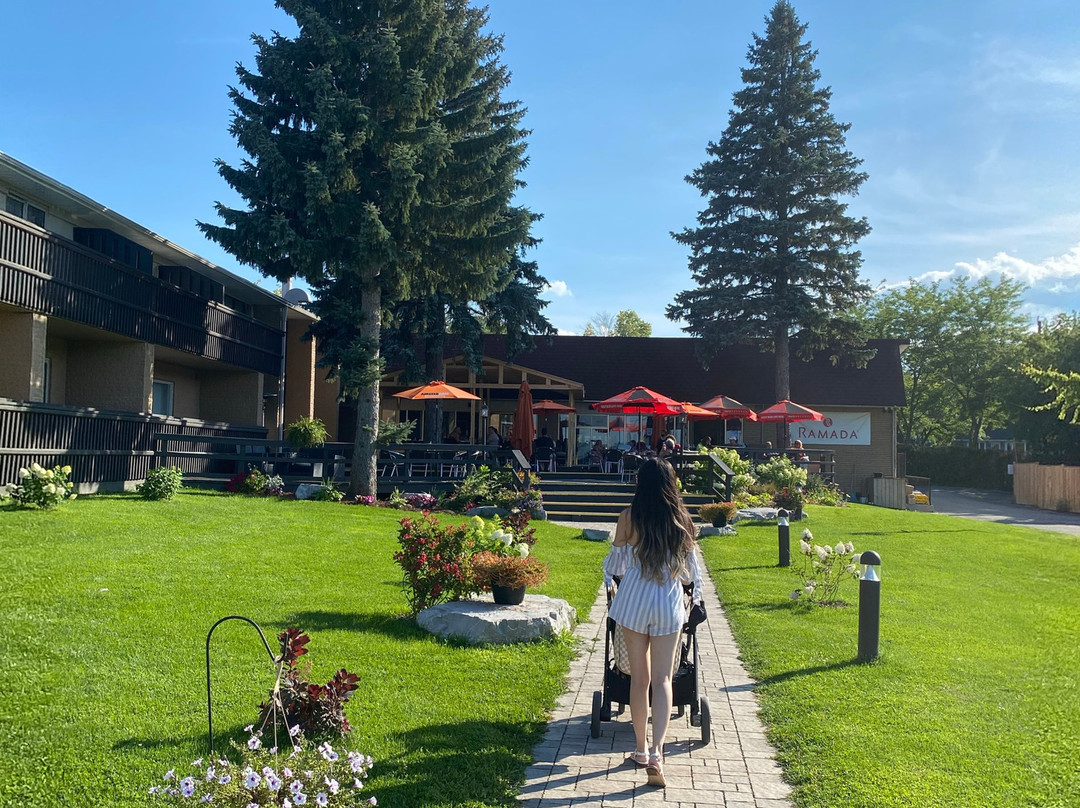 Ramada by Wyndham Jacksons Point主图