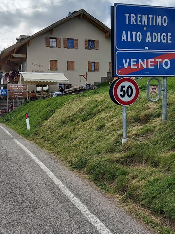 Rifugio Capanna Passo Valles主图